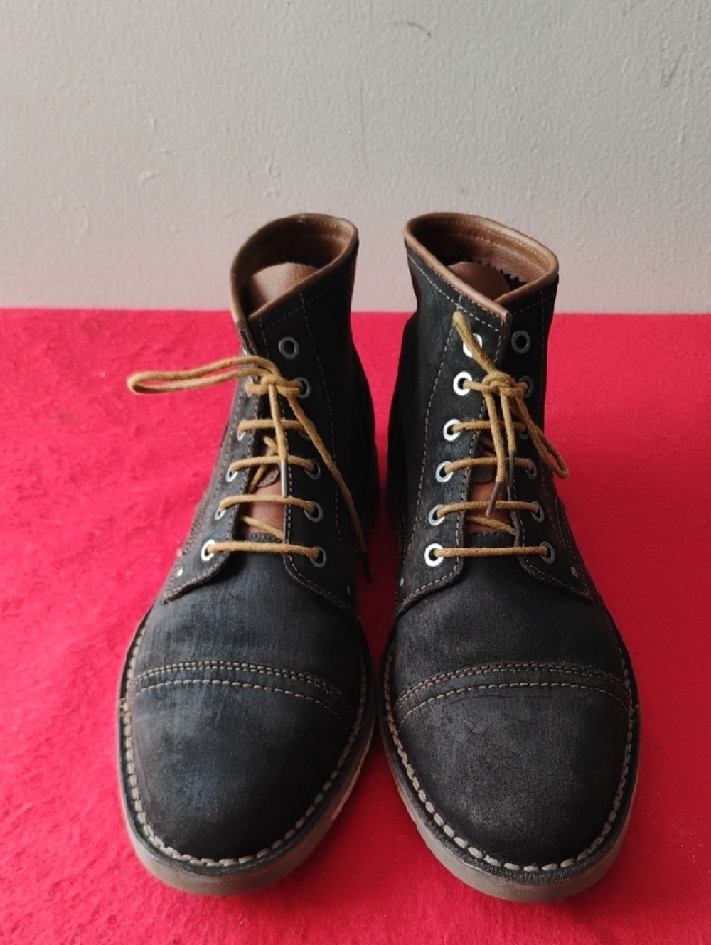 Cole Haan Men's Black Leather Chukka Boots with Brown Trim